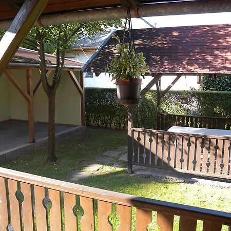 4-Bedroom Holiday Home In Balatonboglar/Balaton 18221