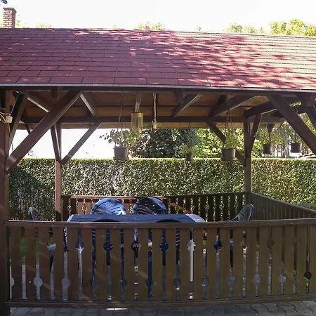 Nyaraló 4-Bedroom Holiday Home In Balatonboglar/Balaton 18221