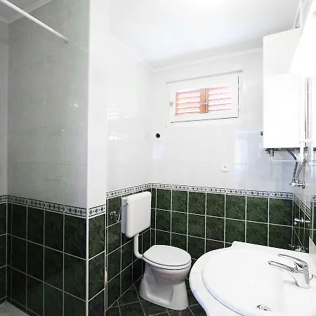Nyaraló 4-Bedroom Holiday Home In Balatonboglar/Balaton 18221 *