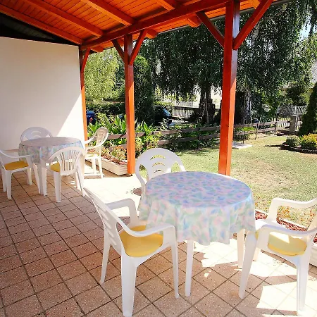 4-Bedroom Holiday Home In Balatonboglar/Balaton 18221 * Ordacsehi